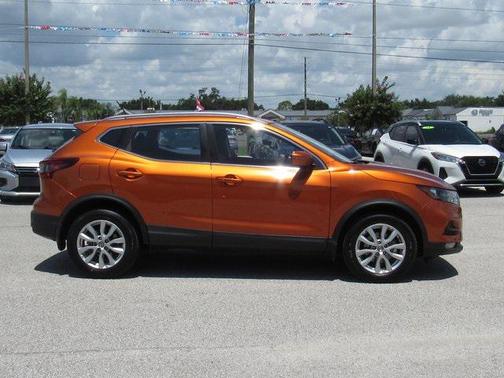 2021 Nissan Rogue Sport SV