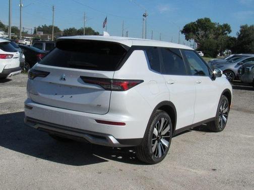 2025 Mitsubishi Outlander SE 2.5 2WD
