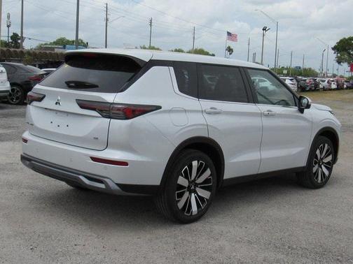2025 Mitsubishi Outlander SE 2.5 2WD