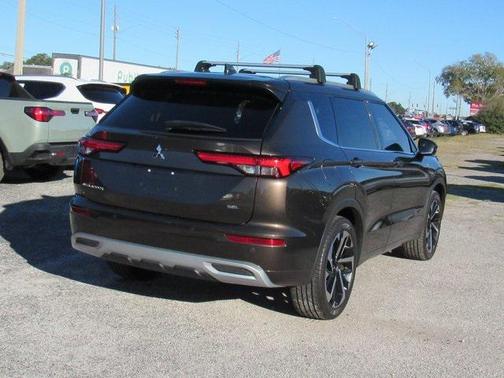 2022 Mitsubishi Outlander SEL 2.5 2WD