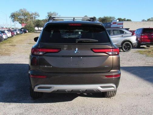 2022 Mitsubishi Outlander SEL 2.5 2WD