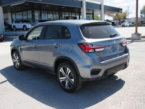 2026 Mitsubishi Outlander Sport SE