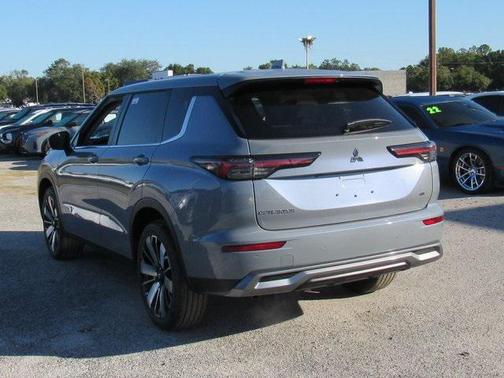 2025 Mitsubishi Outlander SE 2.5 2WD