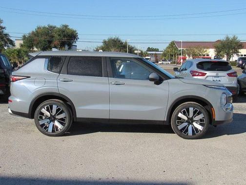 2025 Mitsubishi Outlander SE 2.5 2WD