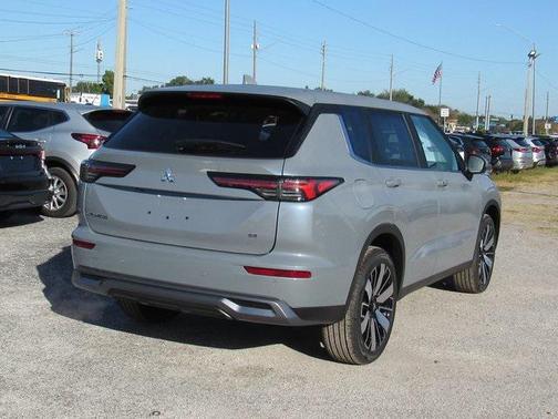 2025 Mitsubishi Outlander SE 2.5 2WD