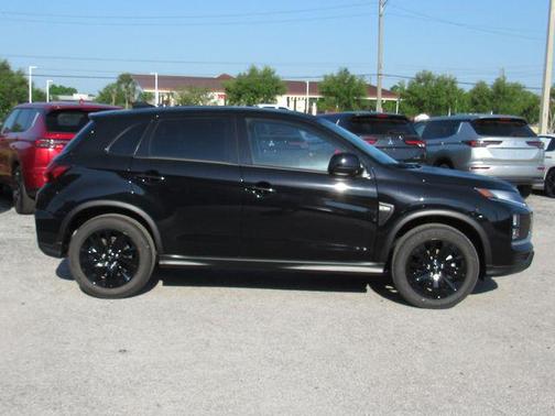 Labrador Black Pearl 2026 Mitsubishi Outlander Sport 2.0 LE