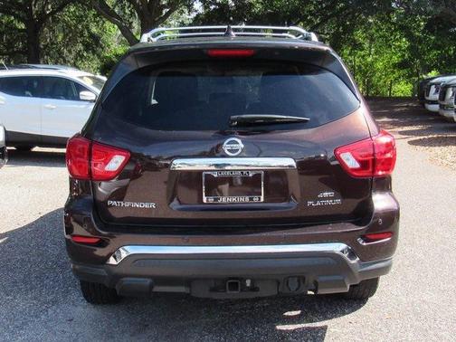 2020 Nissan Pathfinder Platinum 4WD
