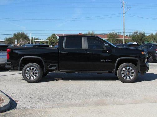 2024 Chevrolet Silverado 2500 Custom