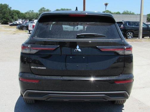 2025 Mitsubishi Outlander ES 2.5 2WD