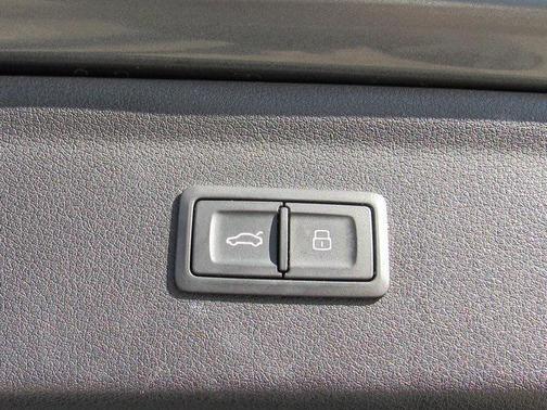 2018 Audi Q3 2.0T Premium