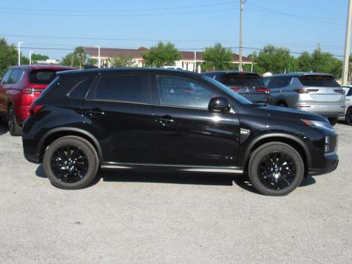 Labrador Black Pearl 2026 Mitsubishi Outlander Sport 2.0 LE