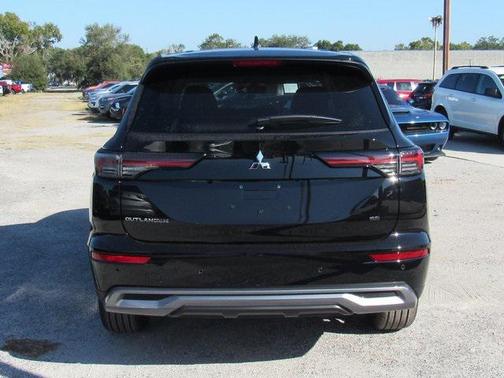 2025 Mitsubishi Outlander SE 2.5 2WD