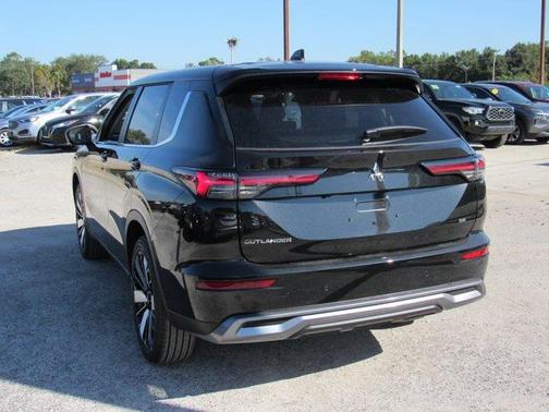 2025 Mitsubishi Outlander SE 2.5 2WD