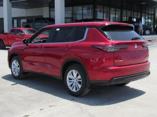 2025 Mitsubishi Outlander ES 2.5 2WD