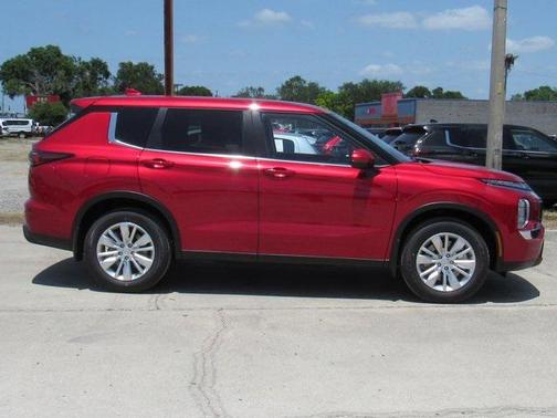 2025 Mitsubishi Outlander ES 2.5 2WD