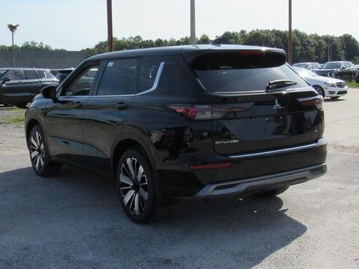 2025 Mitsubishi Outlander SE 2.5 2WD
