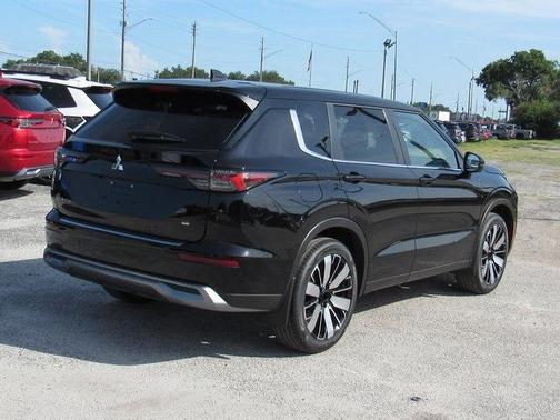 2025 Mitsubishi Outlander SE 2.5 2WD