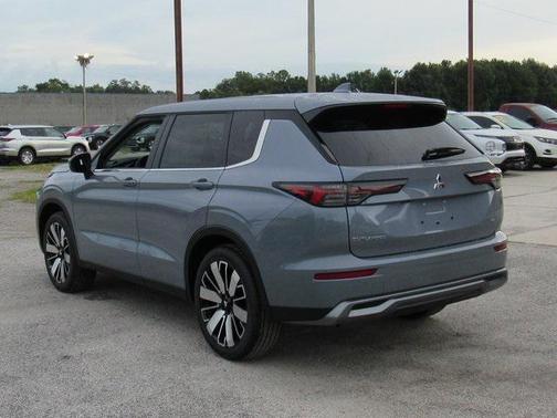 2025 Mitsubishi Outlander SE 2.5 2WD
