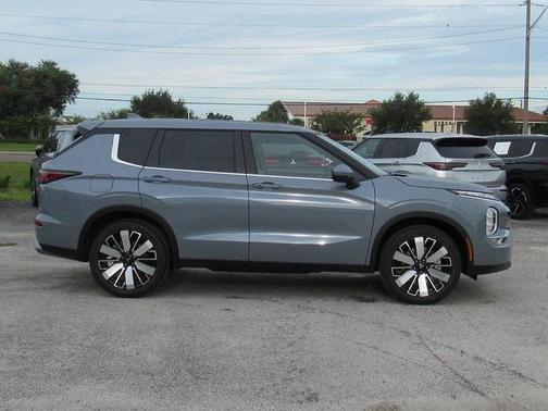 2025 Mitsubishi Outlander SE 2.5 2WD