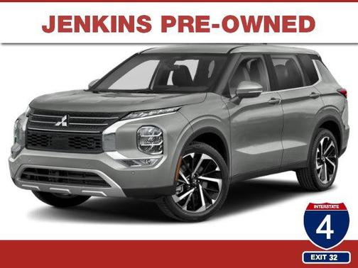 Mercury Gray Metallic 2024 Mitsubishi Outlander SE