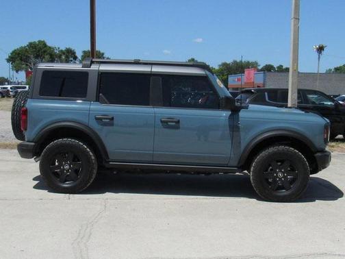 2022 Ford Bronco Black Diamond