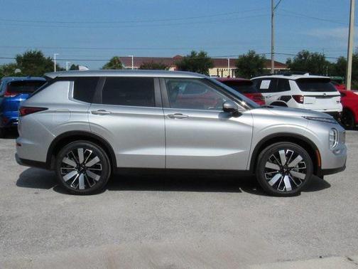 2025 Mitsubishi Outlander SE 2.5 2WD