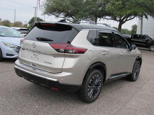 2025 Nissan Rogue Platinum