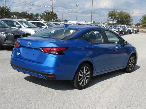 2023 Nissan Versa 1.6 SV