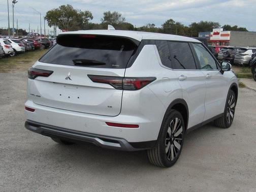 2026 Mitsubishi Outlander SE 1.5T S-AWC