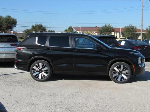 2025 Mitsubishi Outlander SE 2.5 2WD