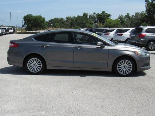 2014 Ford Fusion Hybrid SE