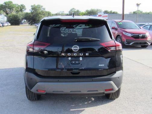 Super Black 2023 Nissan Rogue S