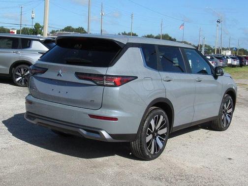 2025 Mitsubishi Outlander SE 2.5 2WD