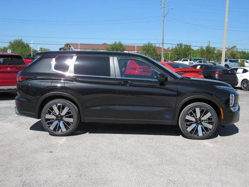 2025 Mitsubishi Outlander SE 2.5 2WD