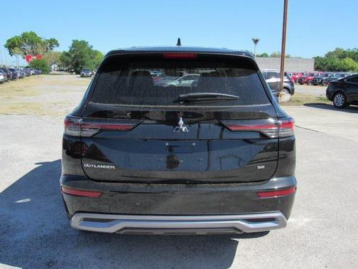 2025 Mitsubishi Outlander SE 2.5 2WD