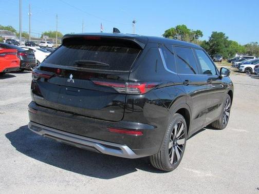 2025 Mitsubishi Outlander SE 2.5 2WD