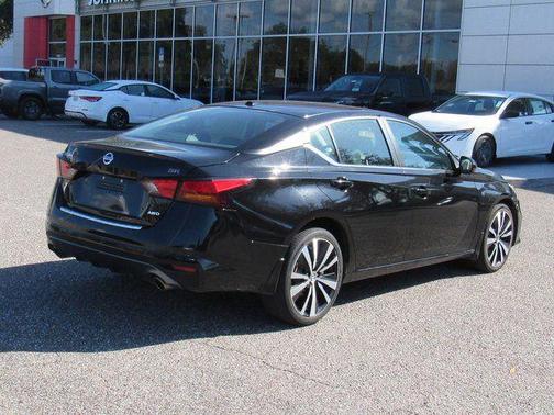 2021 Nissan Altima SR Intelligent AWD