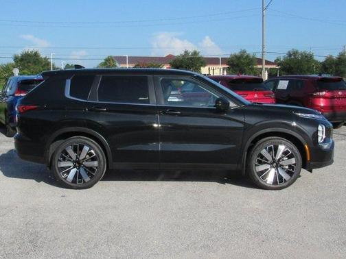 2025 Mitsubishi Outlander SE 2.5 2WD