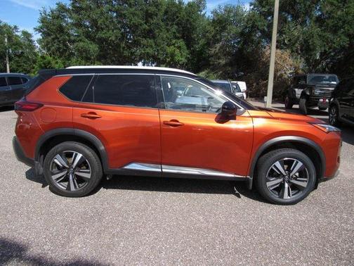 2021 Nissan Rogue SL