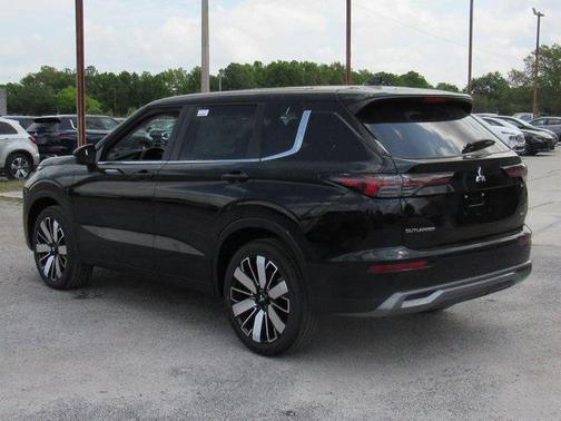 2025 Mitsubishi Outlander SE 2.5 2WD