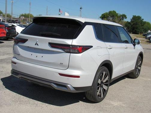 2025 Mitsubishi Outlander SE 2.5 2WD