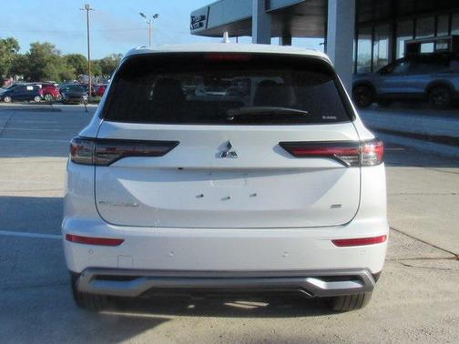 2025 Mitsubishi Outlander SE 2.5 S-AWC