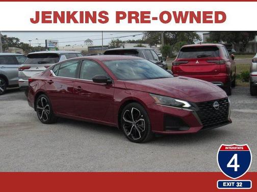 2025 Nissan Altima SR FWD