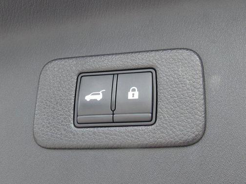 2022 Nissan Armada SV 2WD