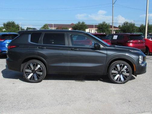 2025 Mitsubishi Outlander SE 2.5 2WD