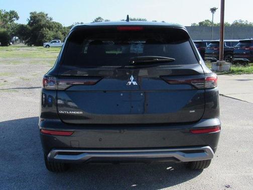 2025 Mitsubishi Outlander SE 2.5 2WD