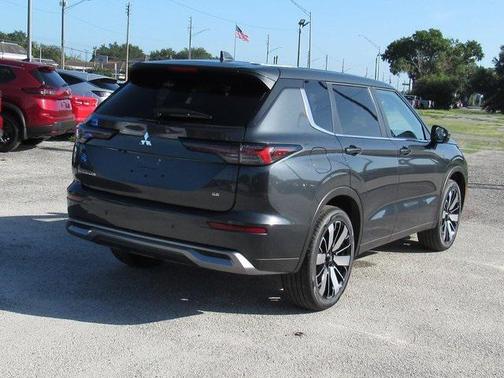 2025 Mitsubishi Outlander SE 2.5 2WD