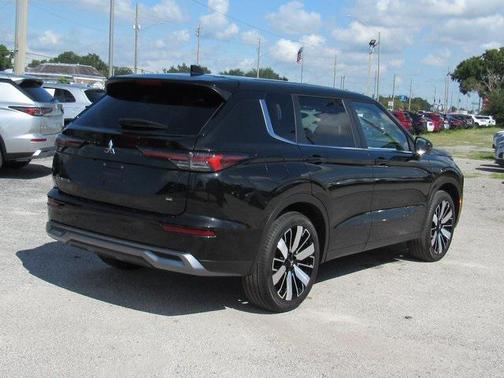 2025 Mitsubishi Outlander SE 2.5 2WD