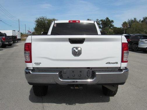 2022 RAM 2500 Tradesman Regular Cab 4x4 8' Box