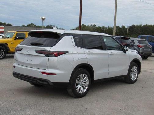 2026 Mitsubishi Outlander ES 1.5T 2WD